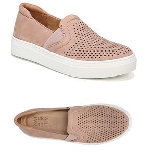 Naturalizer Carly Sneaker (Slip on)